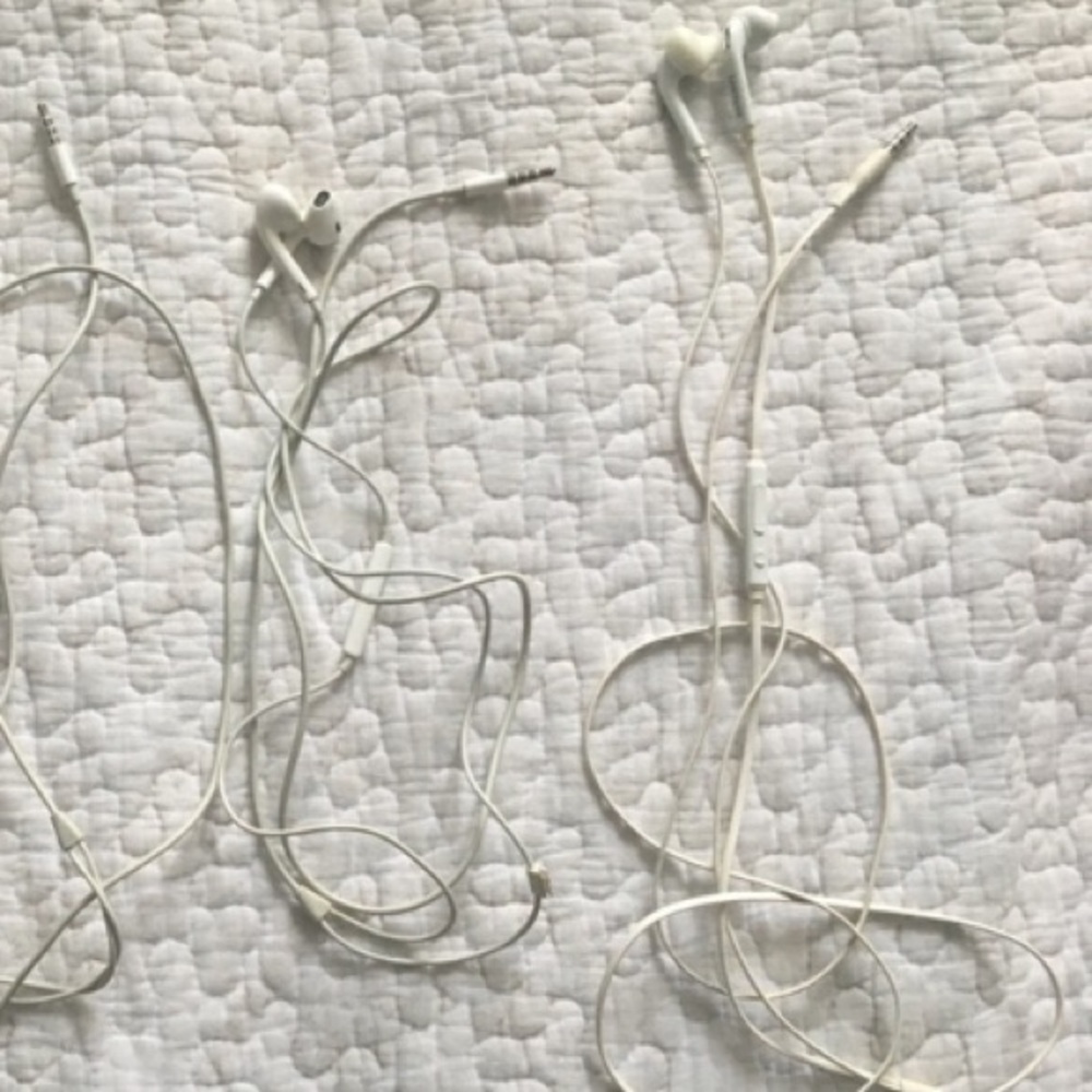Set Of Iphone 6 Headphones